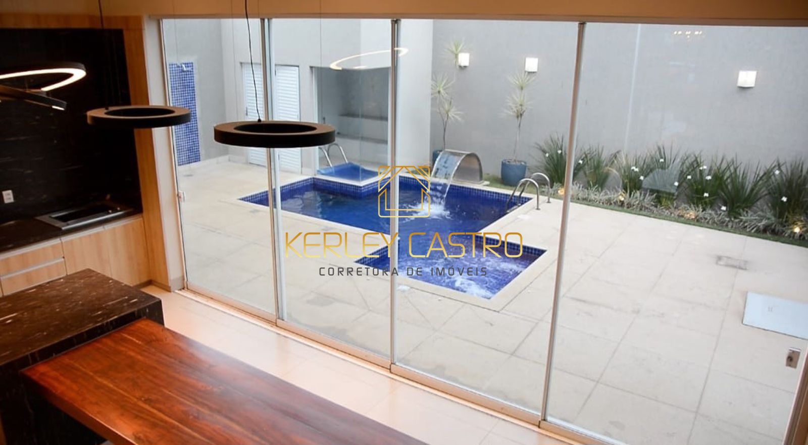 VENDO LINDA CASA NO RESIDENCIAL BLUE GARDEN 